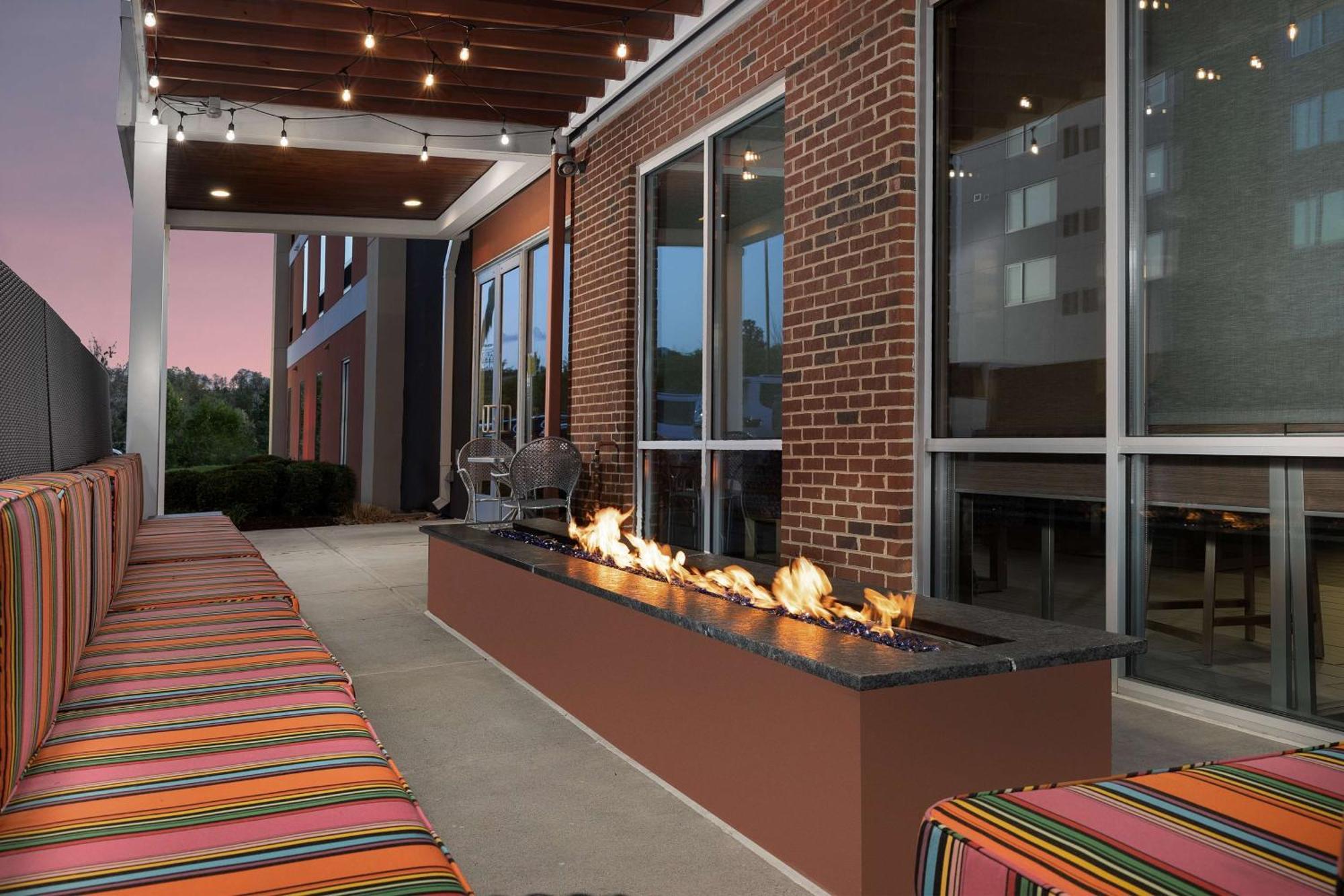 Home2 Suites By Hilton Knoxville West Exteriör bild